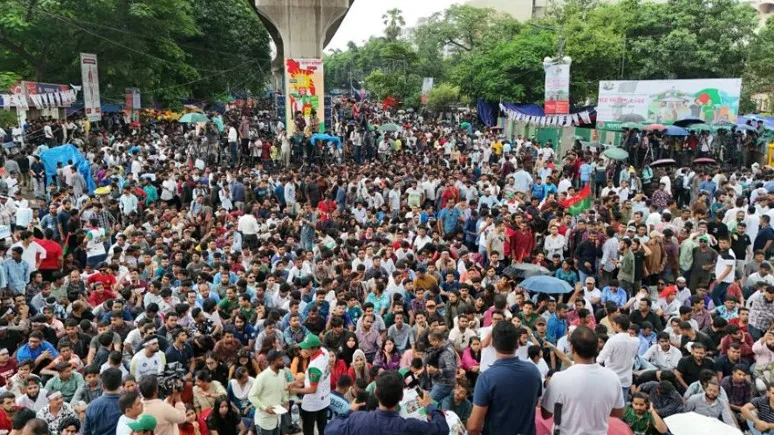 ছাত্রদলের সমাবেশে নেতাকর্মীরা, স্লোগানে উত্তাল শাহবাগ